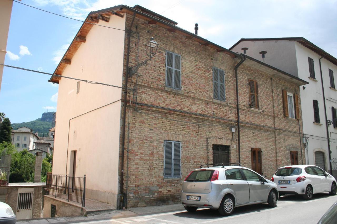 Mini Appartamento "Il Nido Del Picchio" Ascoli Piceno Exterior foto